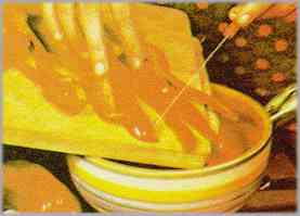 Poner a calentar la mantequilla y cuando esté derretida freír los pimientos.