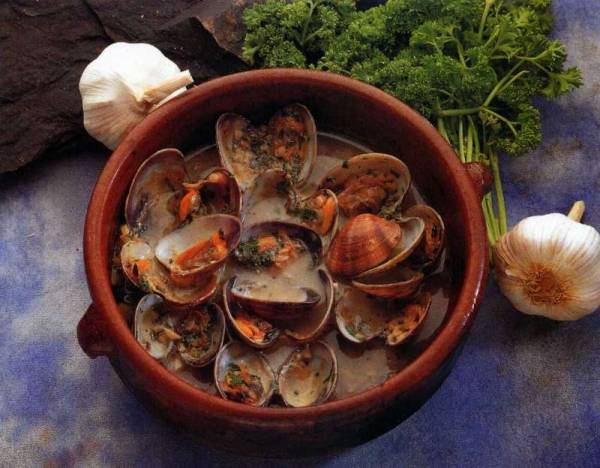 Almejas a la marinera