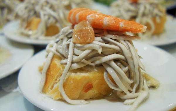 Canapé de gula y gambas