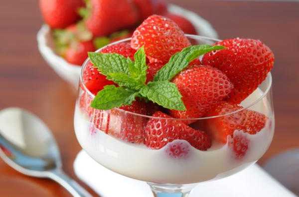 Fresas con crema dulce