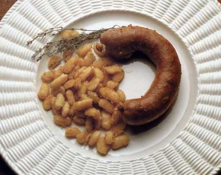 Judias con butifarra