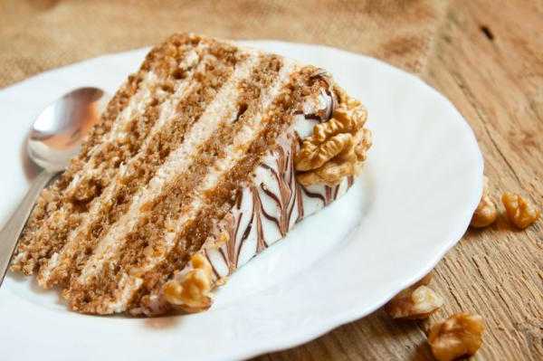 Pastel de avellanas y yemas