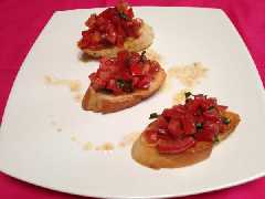 Bruschetta de tomate y aceite de oliva