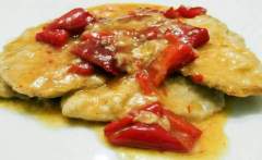 Escalopes de ternera con pimientos