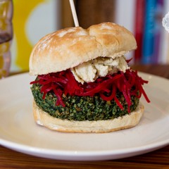 Hamburguesa de quinoa y espinacas