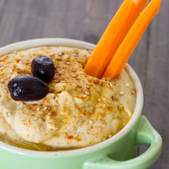 Hummus de alubias blancas y alcachofa