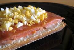 Tosta de salmón